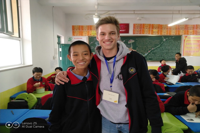 20181119111634_34、亲密的小伙伴.jpg