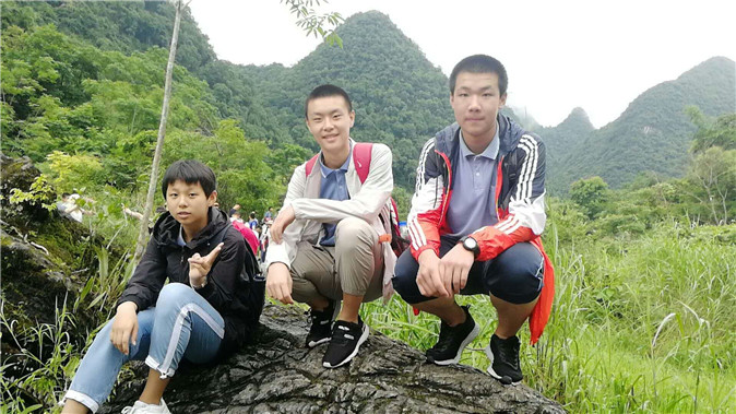 20190714204959_4古镇巨石.jpg 4古镇巨石.jpg