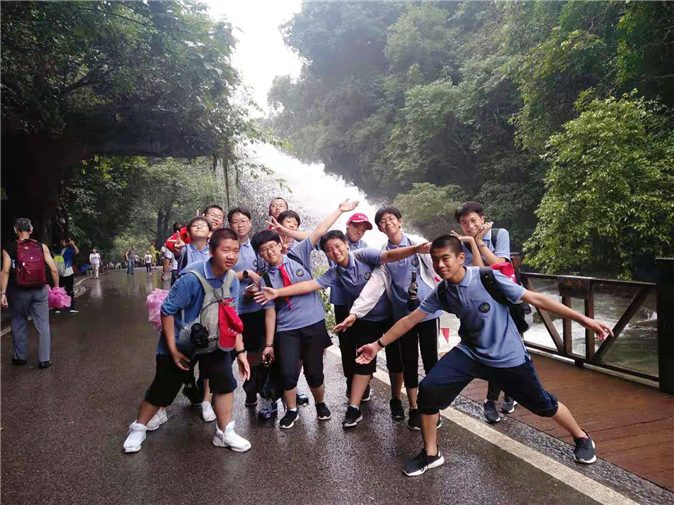 20190714210526_1断桥飞瀑一家亲.png 1断桥飞瀑一家亲.png