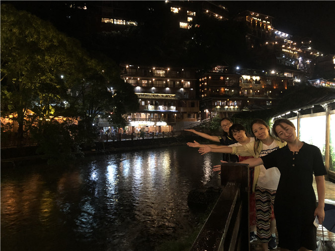 20190714211142_11河岸倩影.jpg 11河岸倩影.jpg