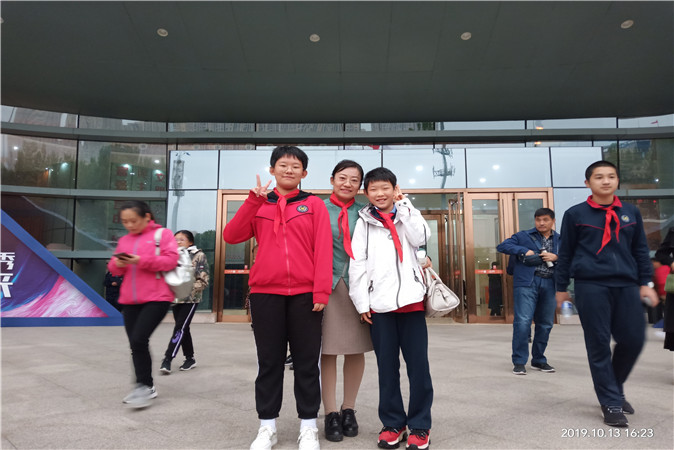 20191015153648_S1902班.jpg S1902班.jpg