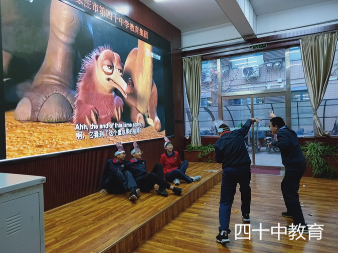 20210116165414_Q1907疯狂英语.jpg