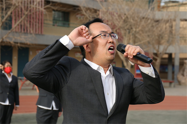 20220316102534_教师宣誓2_副本.jpg 教师宣誓2_副本.jpg