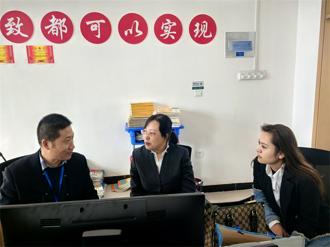 英语教研.jpg